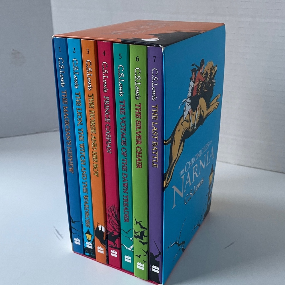C.S. Lewis The Chronicles of Narnia 7 Book Box Set complete